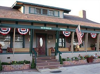 Buffalo Pointe Inn Вильямс Экстерьер фото